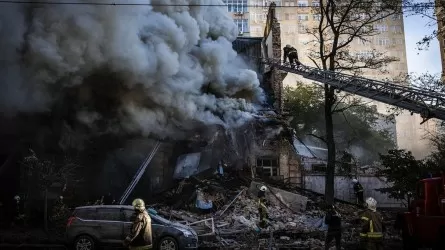 Зеленский сообщил о разрушении 30% энергосистемы Украины