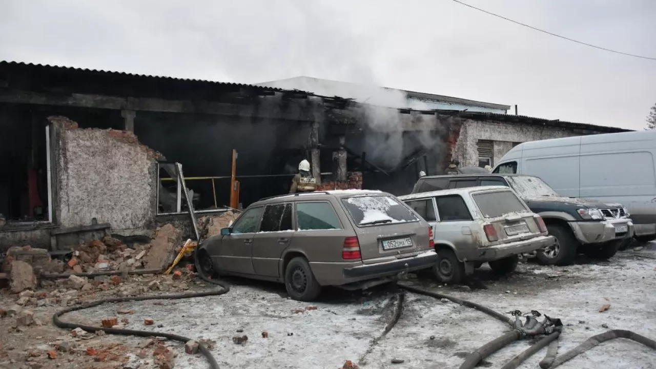 Петропавлда техникалық қызмет көрсету стансасында жарылыс: полиция қылмыстық іс қозғады