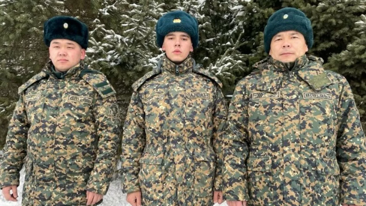 Семейде Ұлттық ұлан жауынгерлері жүкті әйелді аман алып қалды