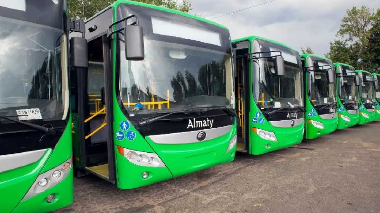 Елімізде соңғы 10 жылда автобустардың саны 15,5%-ға азайды