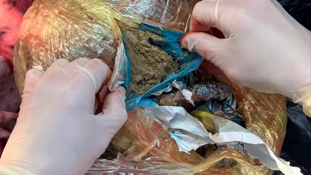 Астанада есірткі курьерінен 32 кг гашиш пен 1,5 кг марихуана тәркіленді