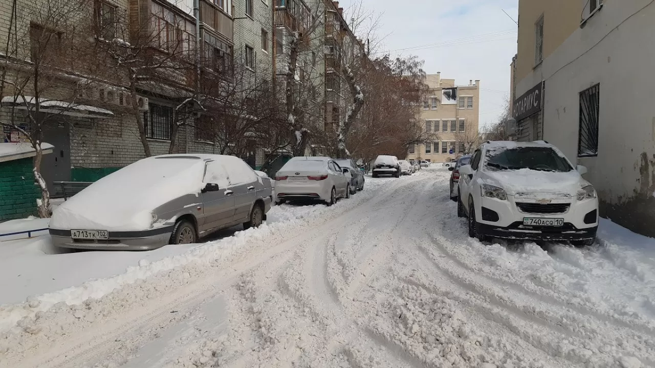 На очистку Костаная после снегопада уйдет около трех суток