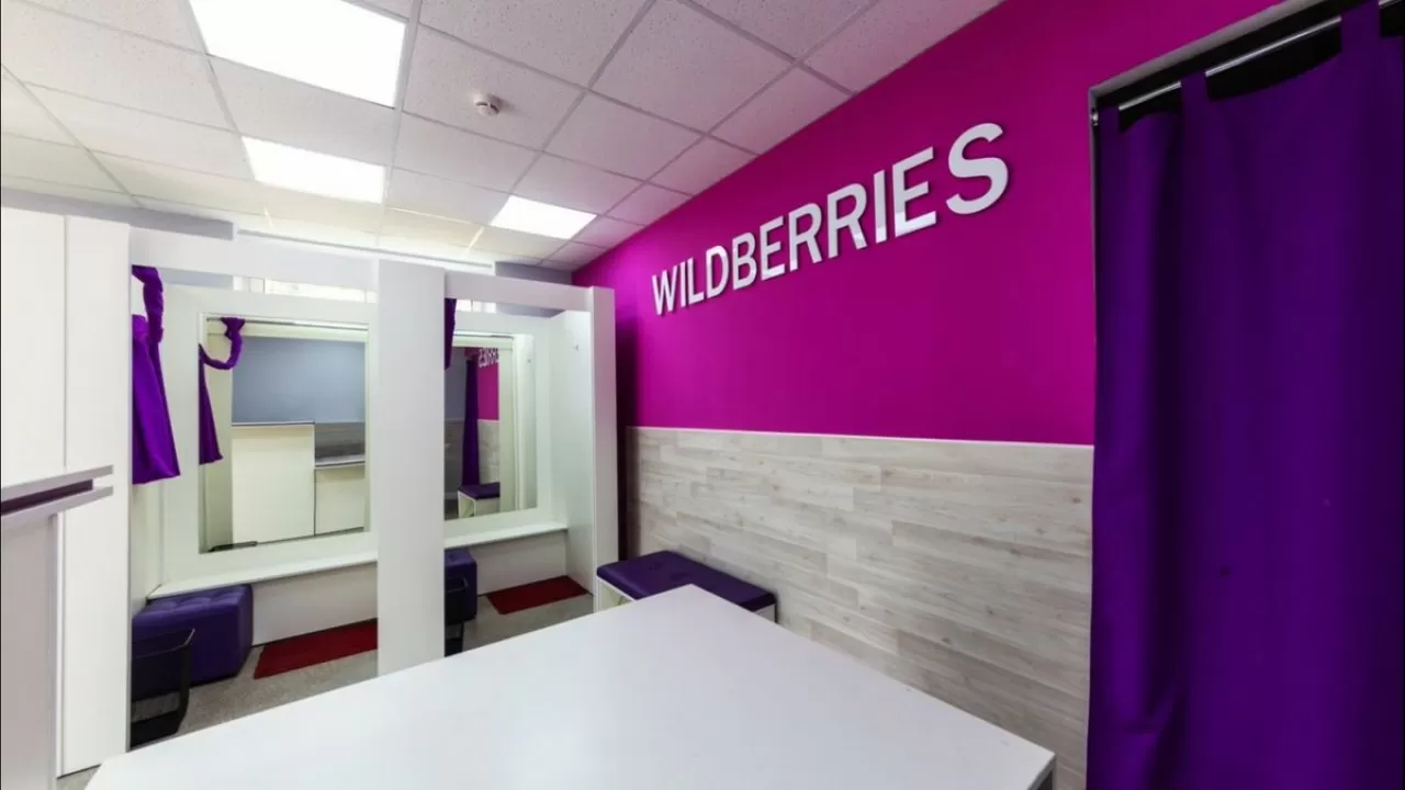 Что ответил Wildberries на обвинения в продаже поддельных вещей Adidas