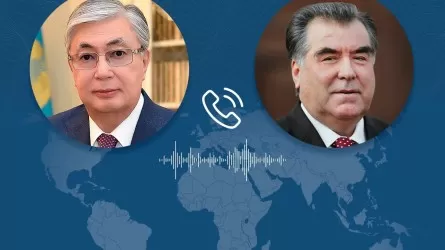 Президент Таджикистана поздравил Токаева с победой на выборах