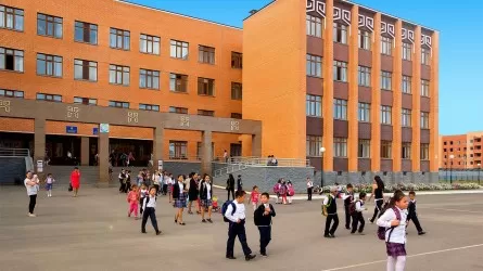 Акимат Астаны выставил "Самрук-Казына" чек на 214 млрд тенге на строительство школ