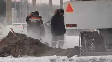 Абай облысында боранда жолда қалған автобус жолаушылары құтқарылды