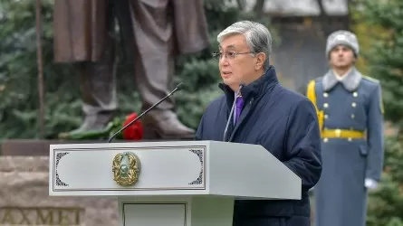 Президент Алматы қаласында Ахмет Байтұрсынұлына арналған ескерткішті ашты
