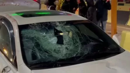 Подростки попали под колеса Lexus – пятеро госпитализированы