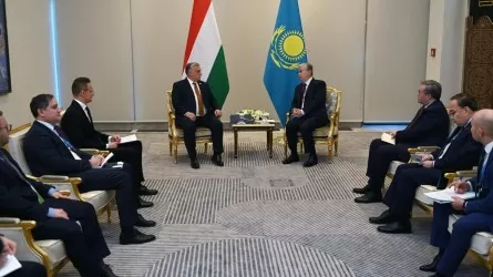 Токаев заявил о необходимости увеличить товарооборот между Казахстаном и Венгрией