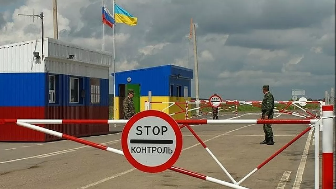 Украина выйдет из соглашения о порядке пересечения границы с Россией