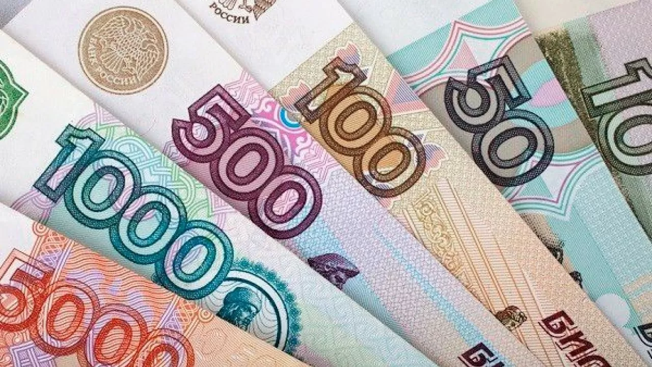 Ресей валютасы теңгеден де арзандап кетуі мүмкін