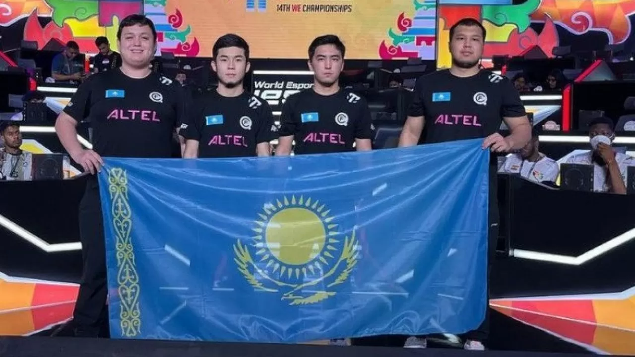 Казахстан стал первым чемпионом мира в PUBG Mobile по версии IESF