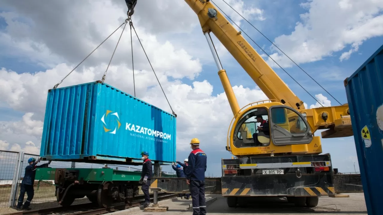 "Қазатомөнеркәсіп" Транскаспий бағыты арқылы өнім жеткізгенін хабарлады 