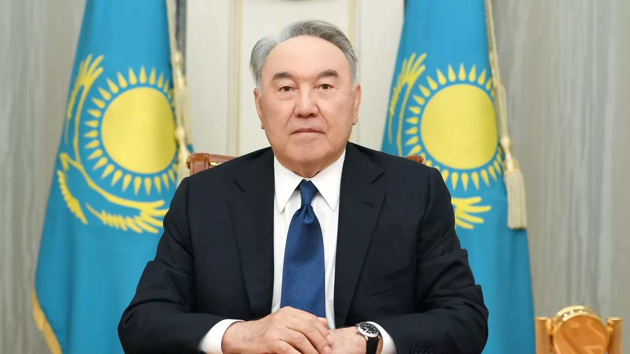 Парламент Елбасы туралы заңның күшiн жою туралы құжатты қарайды