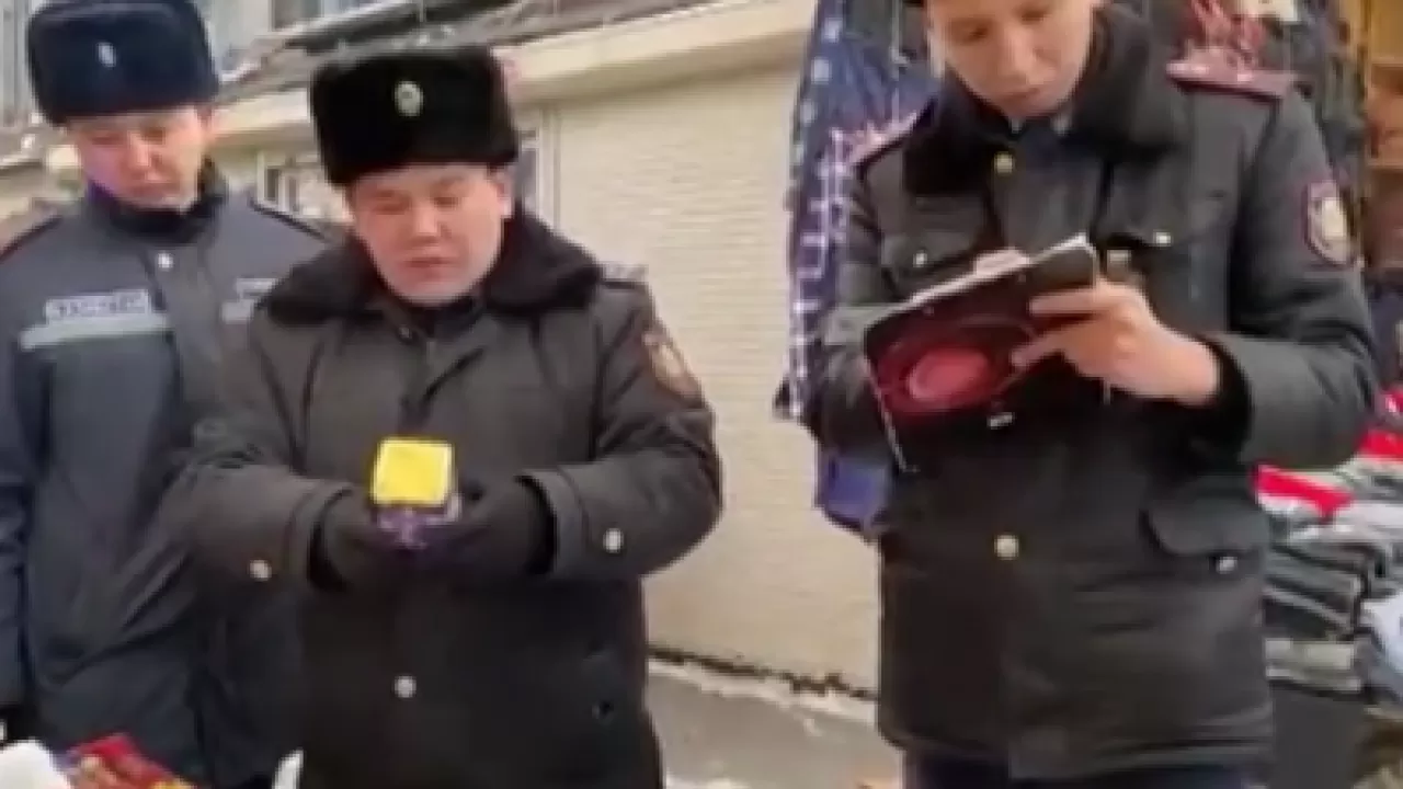 Қарағанды облысында пиротехникалық бұйымдарды заңсыз сатқандарға 842 мың тг айыппұл салынды