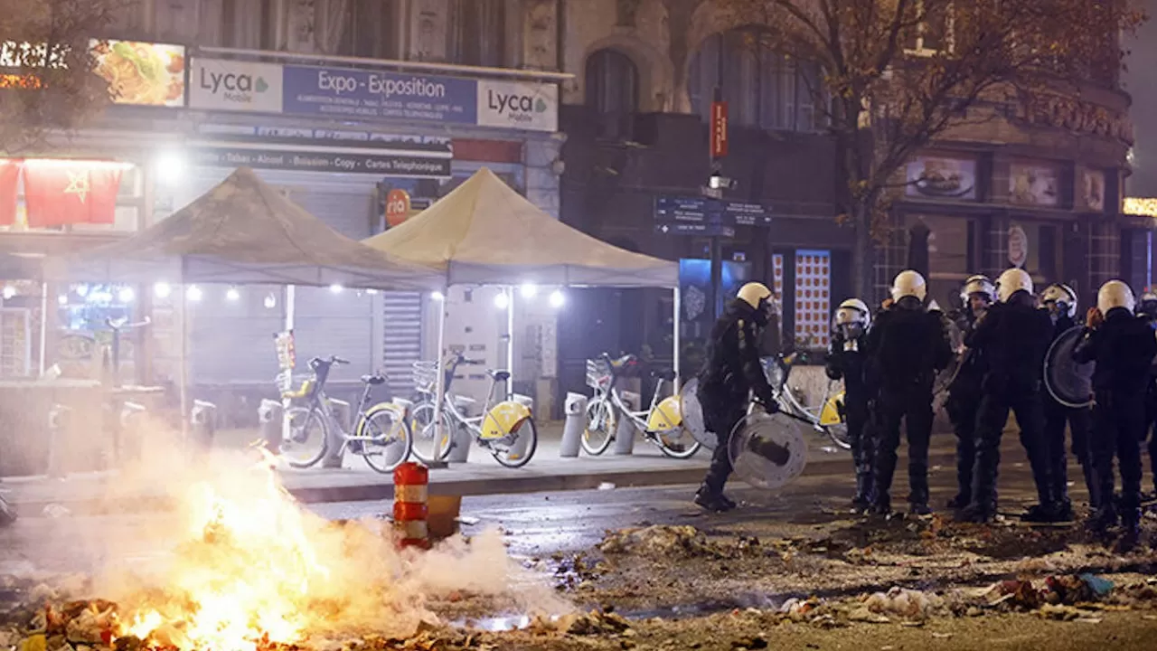 Более 200 человек задержали во Франции в ходе беспорядков после финала ЧМ по футболу  