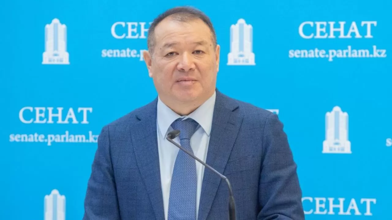 Дайте мне оружие, я буду защищать Родину – министр Ускенбаев о задачах минобороны