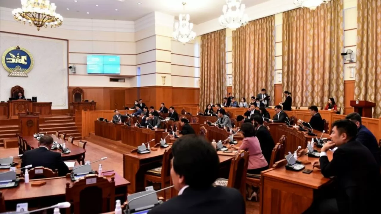 Поправки в антикоррупционное законодательство вносит Монголия после протестов