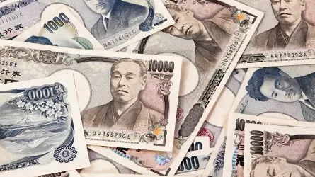 Иена выросла до максимума за четыре месяца после неожиданного решения Банка Японии 