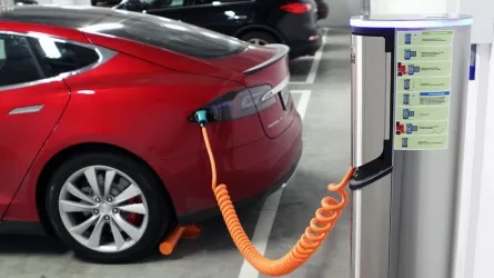 Tesla в Китае ввела в строй 10-тысячную зарядную колонку для электрокаров
