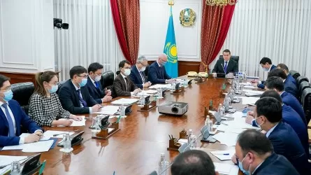 Үкіметте ауыр өнеркәсіп саласындағы активтерді мемлекет меншігіне қайтару мәселесі талқыланды
