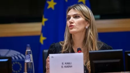 Вице-президента Европарламента Еву Кайли взяли под стражу  