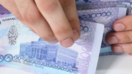 Почти миллион тенге взял житель Актау за «трудоустройство» в нефтянку