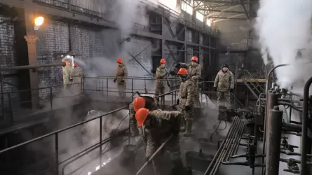 Уголь на ТЭЦ в Семее подают военные и спасатели
