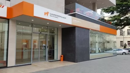В Тбилиси вооруженный мужчина ограбил отделение Bank of Georgia