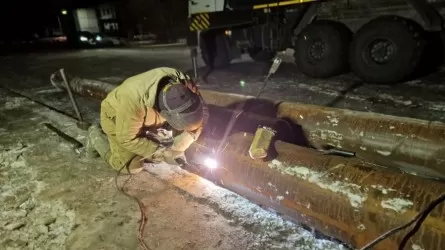 В Экибастузе тепло подали в подвалы всех жилых домов