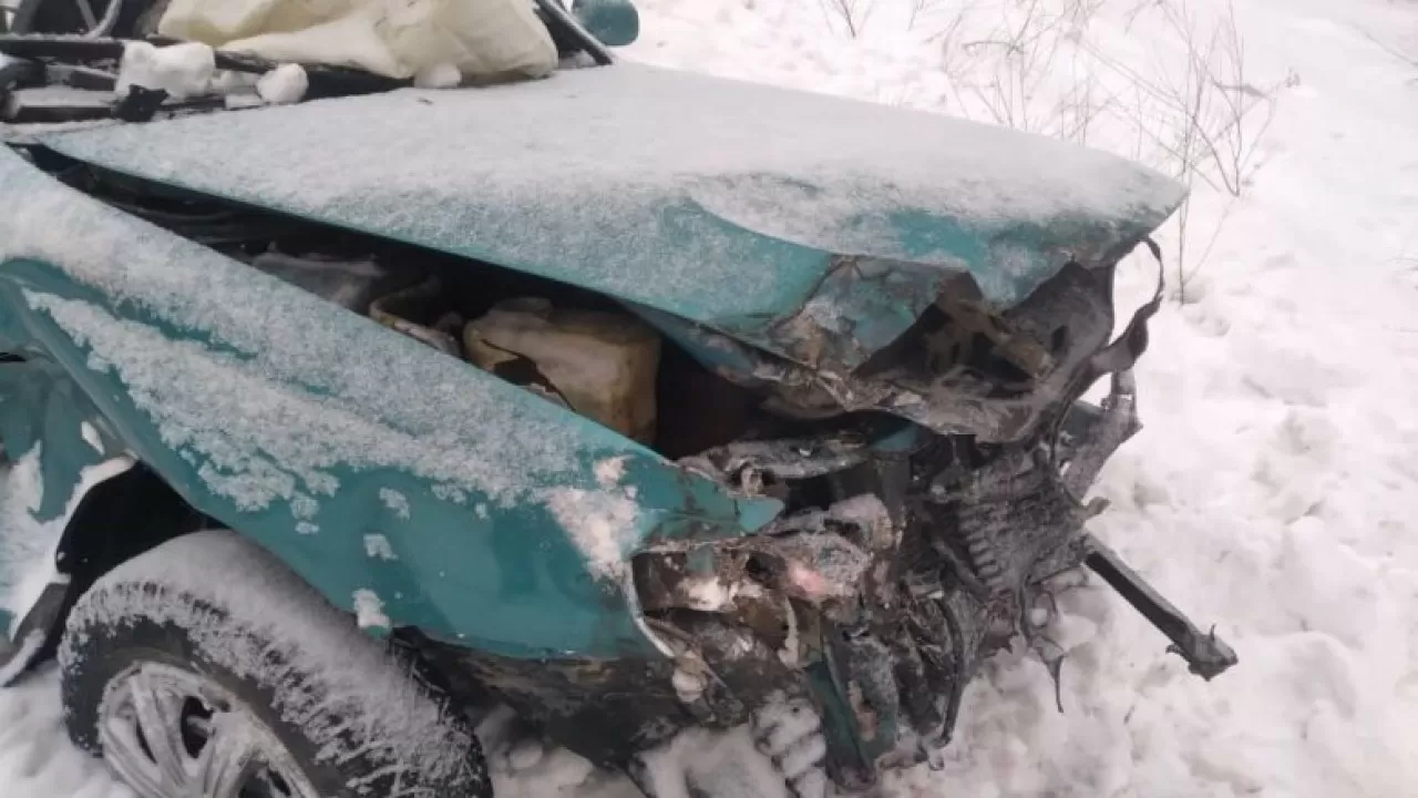 Три человека погибли в ДТП в области Абай