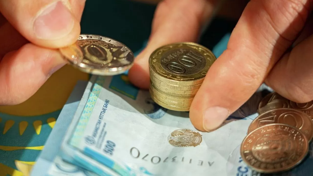 Мажилисмены предложили отказаться от МРП