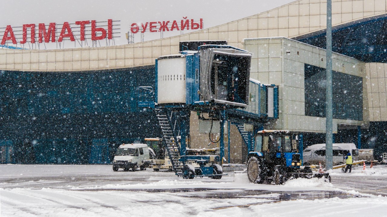 Аким Алматы узнал планы инвесторов по модернизации аэропорта