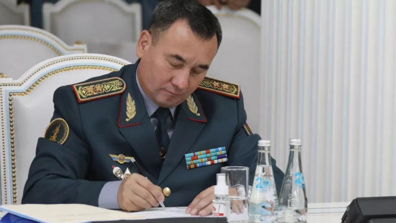 Экс-министр обороны Казахстана арестован с санкции суда на два месяца