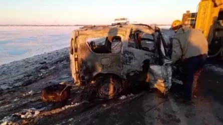 В Актобе трое детей, младшему из которых не исполнилось и года, сгорели в автомашине   