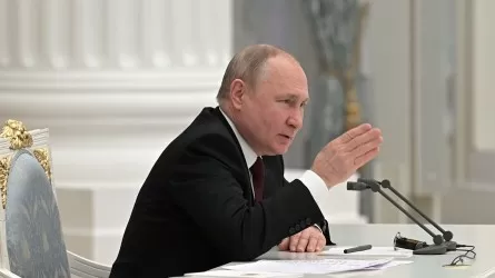Опубликованы указы Путина о признании ДНР и ЛНР  