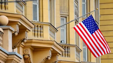 Немедленно покинуть Россию рекомендовало посольство США американцам