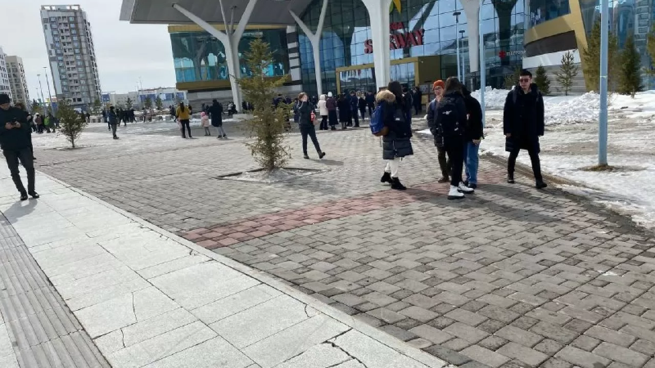 В Нур-Султане тоже "заминировали" несколько крупных объектов