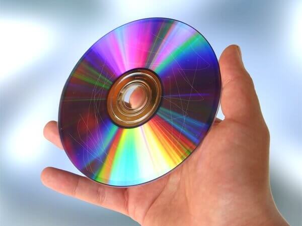 Внезапно: продажи CD-дисков выросли впервые почти за 20 лет