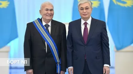 Президент сәулетші Жандарбек Мәлібекұлын 80 жасқа толған мерейтойымен құттықтады