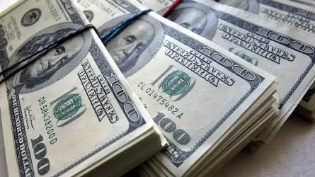 Валютные интервенции Нацбанка за неделю составили 421,9 млн долларов 