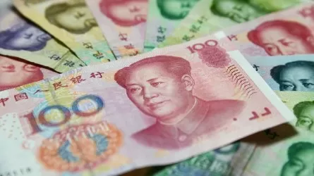 Чем опасен взрывной спрос на юань, объяснил эксперт 