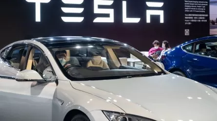 Власти ФРГ одобрили открытие завода Tesla в стране 