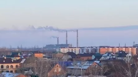 Причиной обрушения трубы ТЭЦ-2 в Петропавловске мог стать ветер? (Видео)