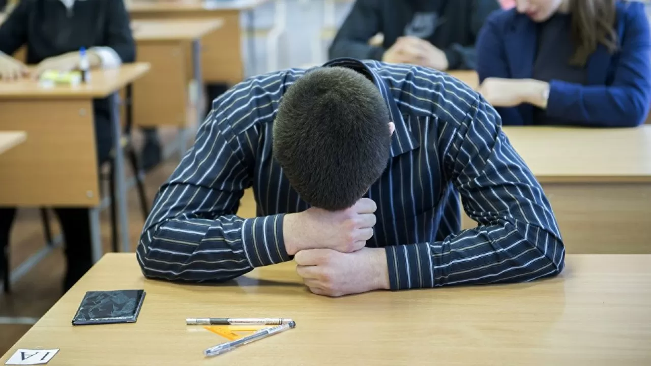 Алматыда 7,2 мың студент оқудан шығып қалған