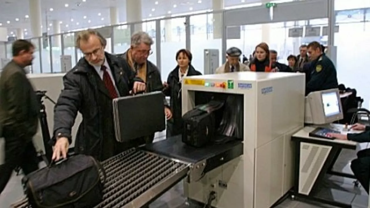 Президента и чиновников запретят досматривать в аэропортах в Казахстане 