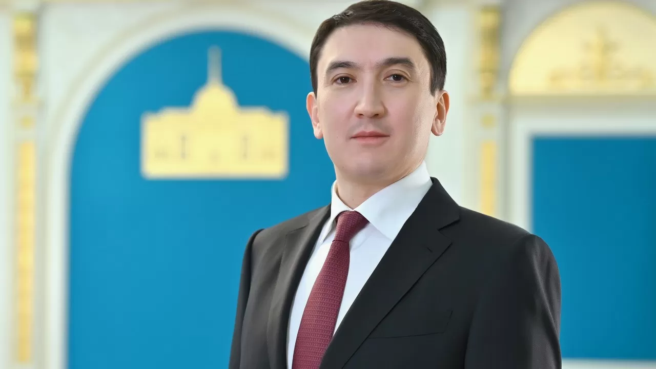 Токаев освободил Мирзагалиева от должности своего советника