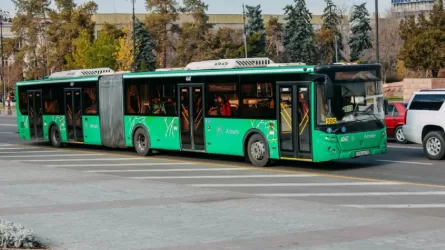 В Алматы 17 апреля изменится работа общественного транспорта