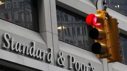 S&P понизило рейтинг России в иностранной валюте до SD