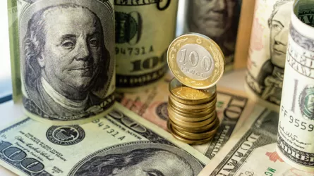 Сколько стоит доллар в обменниках Казахстана 10 апреля